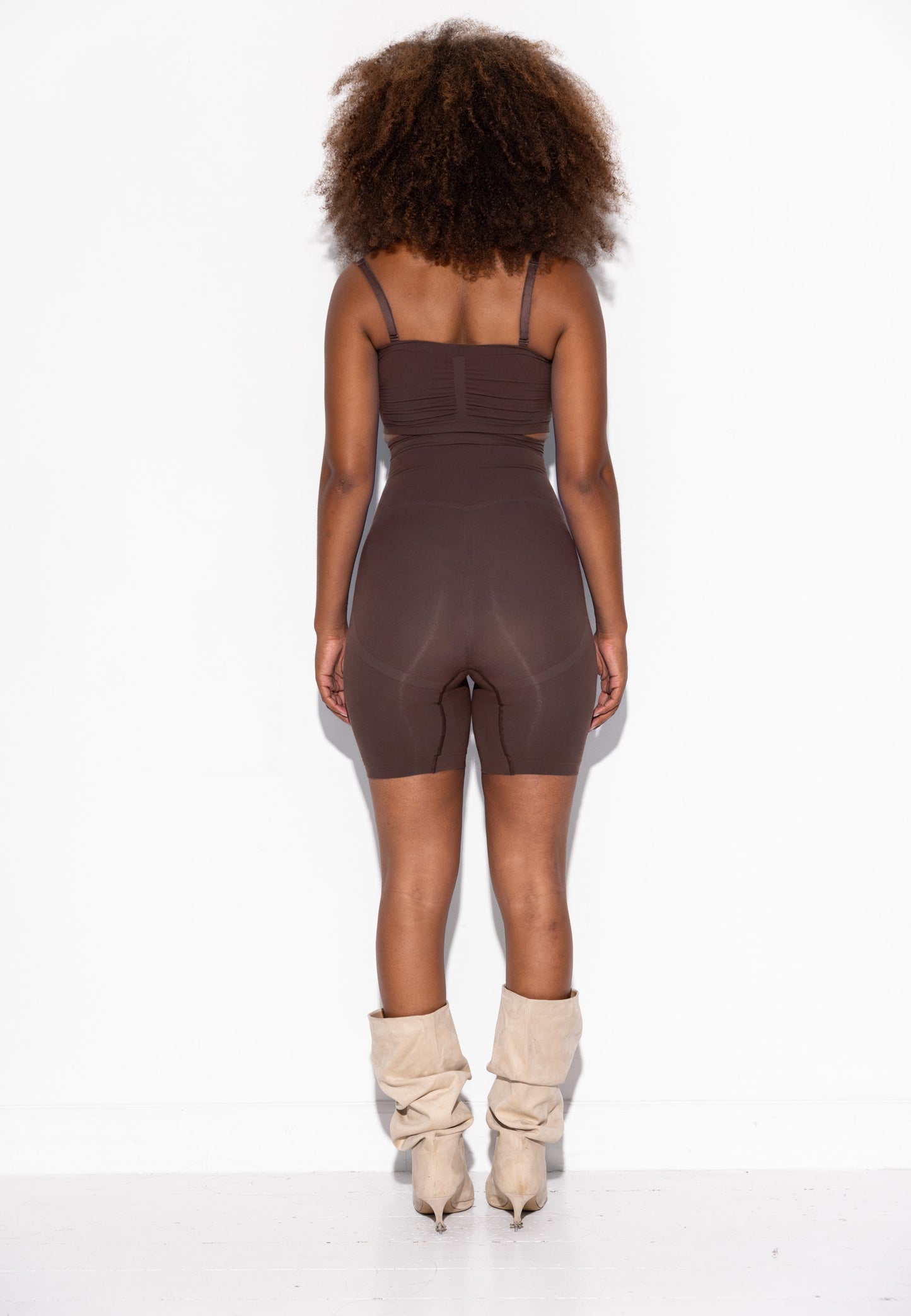 Alturra Highwaist Shaping Shorts - Chocolate